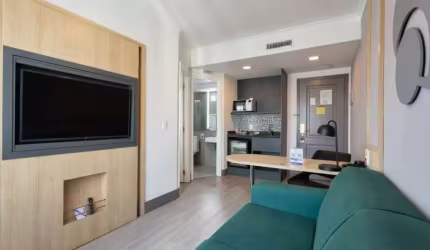 Flat em Pinheiros disponível para venda com 28m² e 01 vaga de garagem