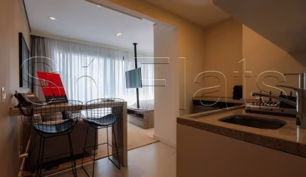 Studio para locação de alto padrão com 42m² no bairro de Pinheiros ao lado do Shopping Iguatemi.
