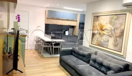 Flat com 02 dorms na Vila Nova Conceição, próximo a FMU e Av. Sto Amaro com serviços inclusos.