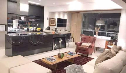 Apartamento no Itaim Bibi totalmente mobiliado com 2 dormitórios e 2 vagas.