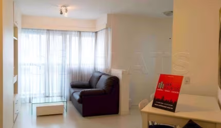 Flat mobiliado, equipado, e muito bem localizado, próximo a Av. Paulista