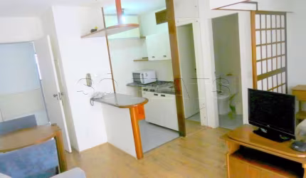 Apartamento totalmente mobiliado em Moema para locação com entrada imediata.