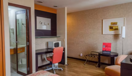 ÓTIMO FLAT NA VILA OLÍMPIA PRÓXIMO A AV STO AMARO COM ENTRADA IMEDIATA.