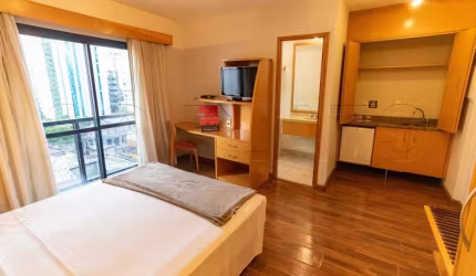 Excelente flat com excelente localização próximo ao Shopping Pamplona e Av 9 de Julho.