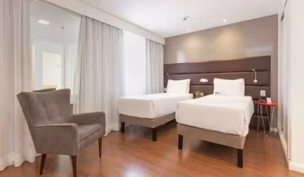 Flat  na divisa entre Vila Olímpia e VNC, ou seja, uma excelente localização