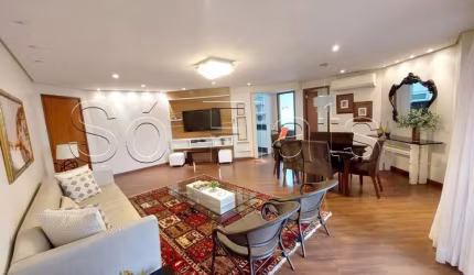 Apto com 3 dormitório de alto padrão em Moema com 120m², serviços, concierge, segurança  24 horas.