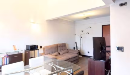 Apartamento estilo duplex com 52m² à venda em Moema.