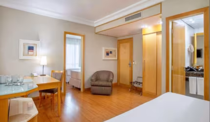 Flat Tryp Higienopolis disponível para venda com 50m², 02 dorms e 01 vaga de garagem