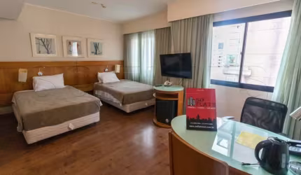 Flat Slaviero Moema com 26m², 1 dormitório e 1 vaga de garagem para locação.