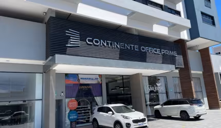 Sala Comercial à Venda em Capoeiras, Florianópolis