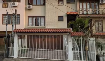 Casa com 3 quartos à venda na Rua Professora Thereza Noronha, 19, Espírito Santo, Porto Alegre por R$ 790.000