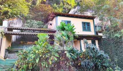 SELECIONE - Casa 6 quartos, sendo 2 suítes