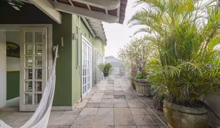 Cobertura duplex com 3 quartos e vista para Lagoa Rodrigo de Freitas