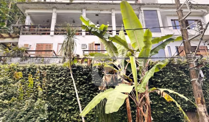 Casa de Condomínio em São Conrado, Rua Frei Tomás, com 290 m2.
