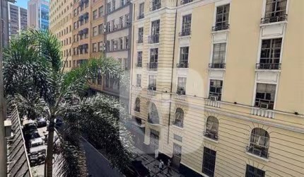 Sala Comercial na Avenida Almirante Barroso - Centro