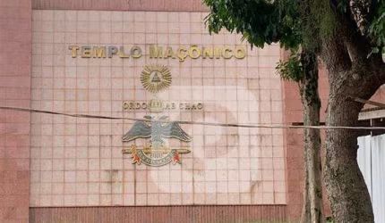 Jacarepaguá, Praça Seca, Terreno de 22 m x 88 m com área total de 1936m2.