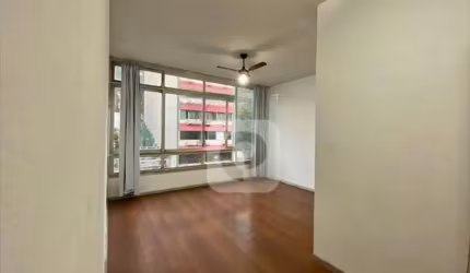 Apartamento 2 quartos com 1 vaga no Humaitá!