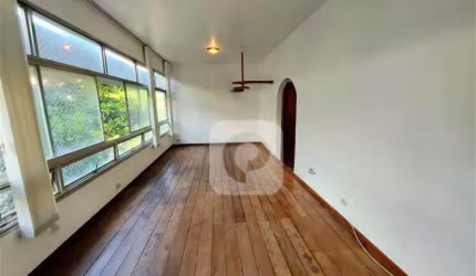 Apartamento amplo em localização privilegiada em Ipanema, Posto 9.