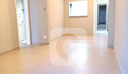 Apartamento impecável de 3 quartos com suíte, pronto para você se mudar.