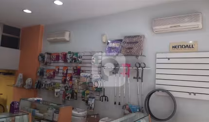 Loja Comercial em Laranjeiras com Ótima Localização e Diversas Possibilidades!