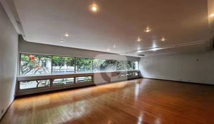 Apartamento à venda com 3 dormitórios em Copacabana