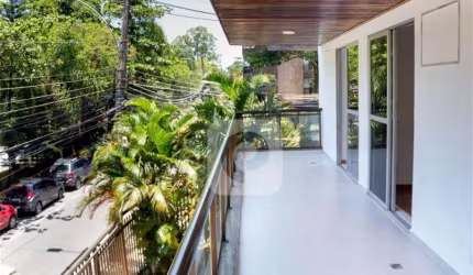 Apartamento à venda no Jardim Oceânico com 3 dormitórios