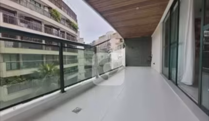 Lindo apartamento 3 quartos , 2 vagas e direito à laje em localização nobre do Jardim Botânico