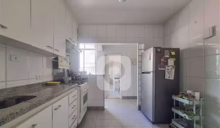 Laranjeiras  Apartamento 2 Quartos  + Dep  92 m² 1 Vaga á venda.