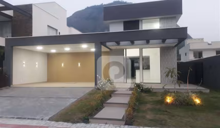Terras Alphaville Maricá Casa Linear 3 quartos 2 Suíte  197 m² á venda .