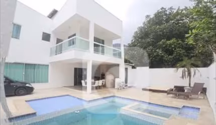 Recreio dos Bandeirantes Casa Alto Padrão 490m² Condomínio Fechado 6 Quartos 4 Vagas Piscina