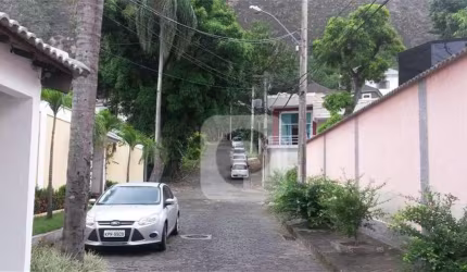 Vargem Pequena Terreno condomínio 1300 m² a venda