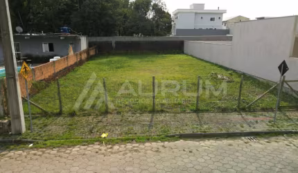 Terreno com 343 m2, Balneário Piçarras/SC