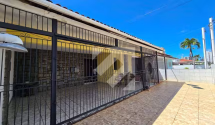 Casa com 4 dormitórios à venda, 257 m² por R$ 800.000,00 - Tambauzinho - João Pessoa/PB