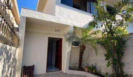 Casa com 3 dormitórios à venda, 100 m² por R$ 800.000,00 - Ponta da Praia - Santos/SP