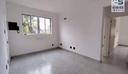Apartamento com 2 dormitórios à venda, 60 m² por R$ 385.000,00 - Campo Grande - Santos/SP