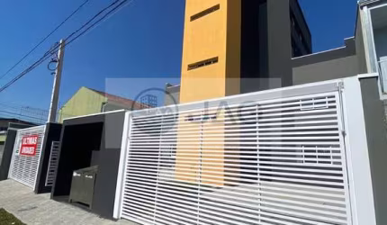 Venda de apartamento em Curitiba-PR, Capão da Imbuia, 1 quarto, 1 sala, 1 banheiro, 1 vaga, 42m². Confira! Excelente localização, apartamento garden.