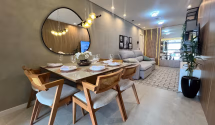 Apartamento mobiliado e decorado no Saguaçú.