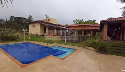Casa para Venda em São Carlos, Jardim Tangará, 3 dormitórios, 1 suíte, 3 banheiros, 6 vagas