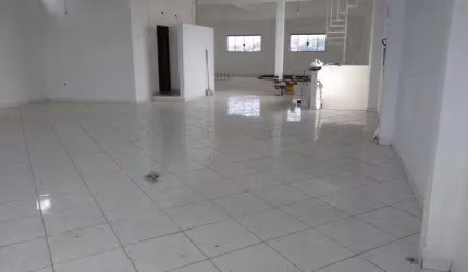 Comercial para Locação em Carapicuíba, Vila Silva Ribeiro, 2 banheiros, 1 vaga