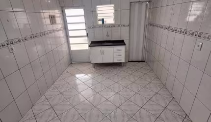 Casa para Locação em Barueri, Vila Engenho Novo, 1 dormitório, 1 banheiro, 2 vagas