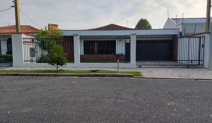 Casa para alugar  com 3 quarto(s)