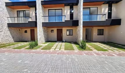 Casa de condomínio fechado em morada de laranjeira, 3 quartos com suíte e área ampla para piscina.