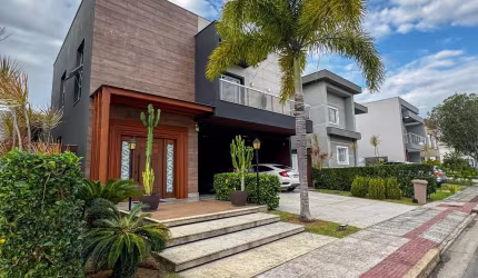 Casa Exclusiva no Condomínio Boulevard Lagoa – 4 Quartos | 3 Suítes | Sala de Cinema | Piscina Privativa