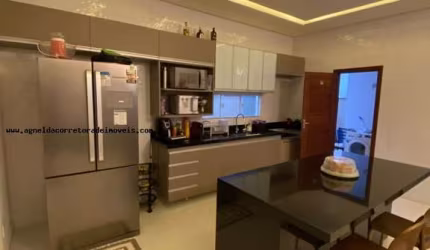 Casa em Condomínio para Venda em Parnamirim, Parque das Nações, 4 dormitórios, 2 suítes, 3 banheiros, 4 vagas