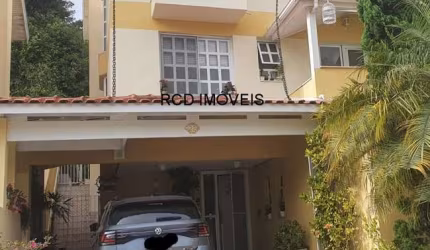 Casa com 3 Dormitórios na Granja Vianna - Villaggio Di Lucca