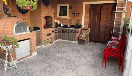 Lindo sobrado pronto para morar - Jardim Bonfiglioli -  3 Dormitórios sendo 1 suite