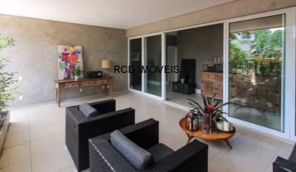 Casa no Parque dos Príncipes com 456m² 4Suítes 7Banheiros Área Gourmet Piscina Impecável