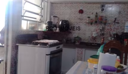 Casa à venda em São Paulo-SP, bairro Rio Pequeno: 2 quartos, 2 suítes, 3 banheiros, 4 vagas, 232m².
