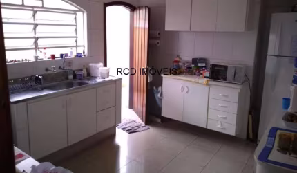 Casa à venda em São Paulo-SP, Jardim Bonfiglioli: 3 quartos, 1 suíte, 1 sala, 4 banheiros, 2 vagas de garagem, 160m². Confira!