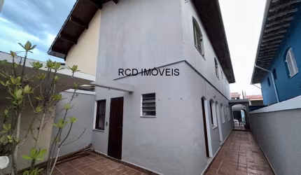 Sobrado com 3 Dormitórios, Suíte e 2 Vagas de Garagem Próximo ao Metrô Vila Sônia